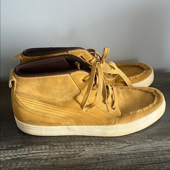 Puma Tan Sneakers with Moccasin-Style Design - Picture 2 of 9